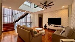 Hillview Garden Estate (D23), Semi-Detached #623635921